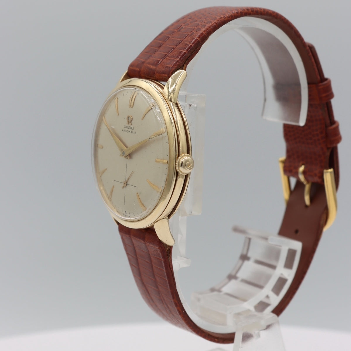 Vintage 32mm Omega F6212 Men's Bumper Automatic Wristwatch