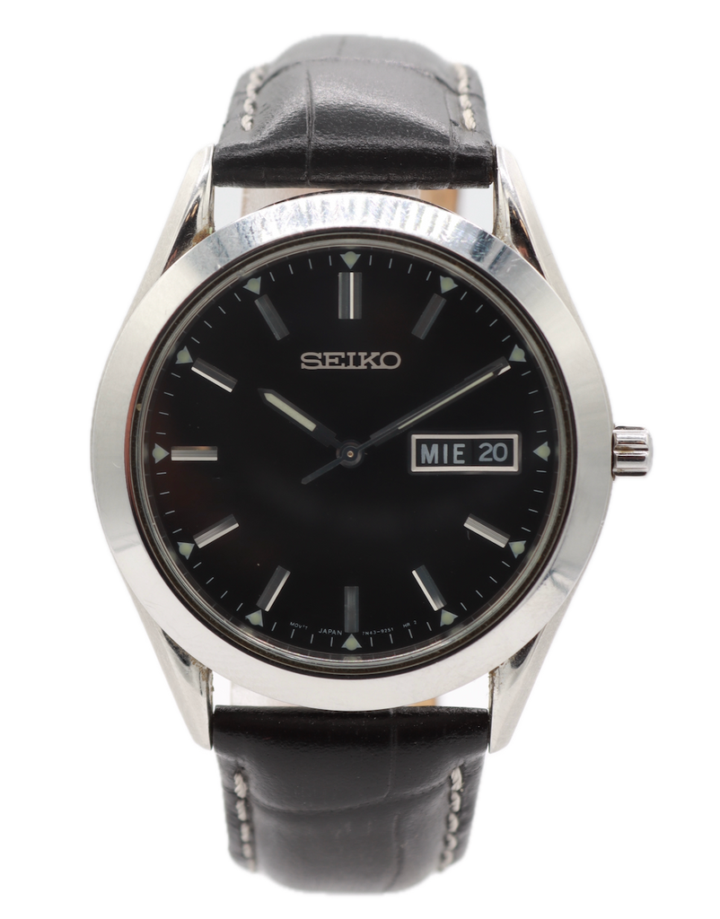 Vintage Seiko 7N43-9070 Black Day Date Men's Quartz Wristwatch Japan Steel