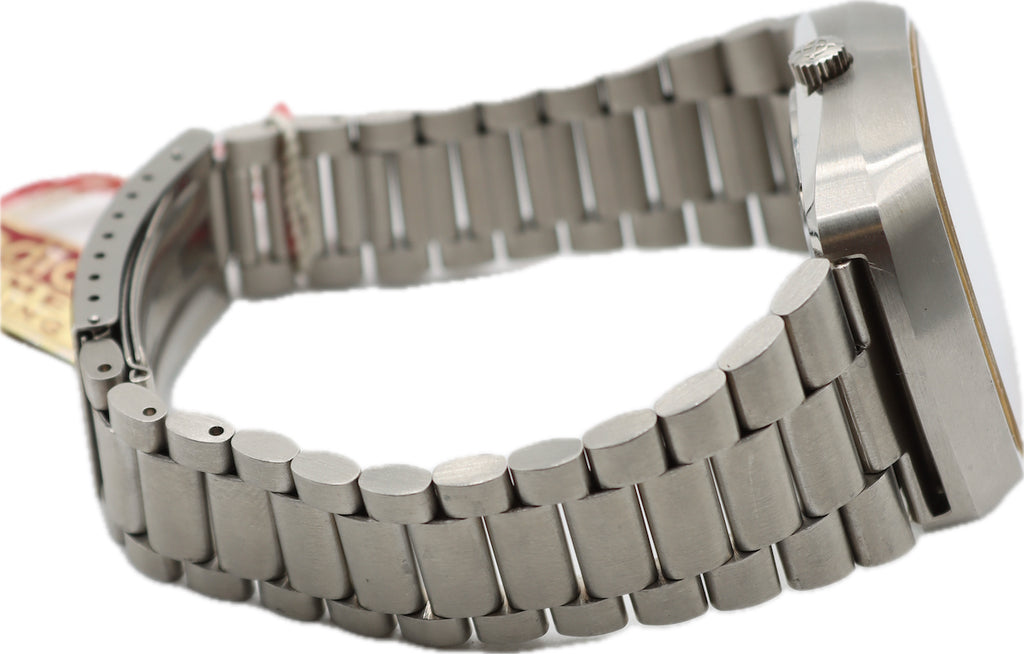 Vintage 35mm Zodiac Day-Date SST 36000 Men's Automatic Wristwatch