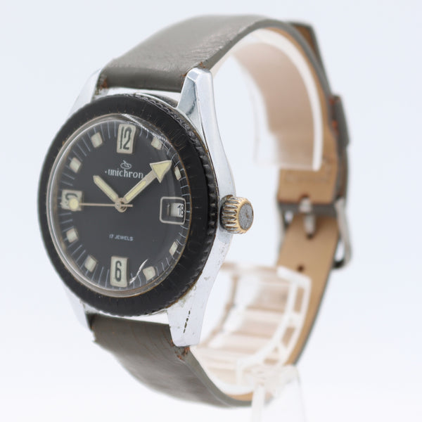 Vintage 37mm Unichron Diver Style Men's Mechanical Wristwatch Steel & Chrome