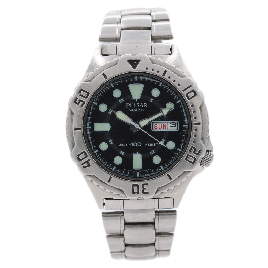 41mm Pulsar V743-6A00 Day Date Men's Quartz Wristwatch Japan Stainless Steel