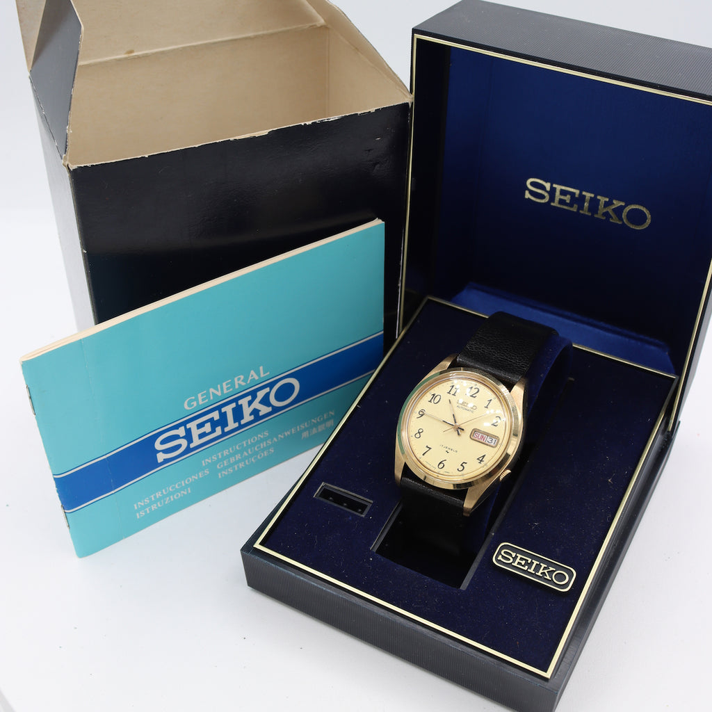 Vintage 1990 Seiko 7009-8219 Day-Date Men's Automatic