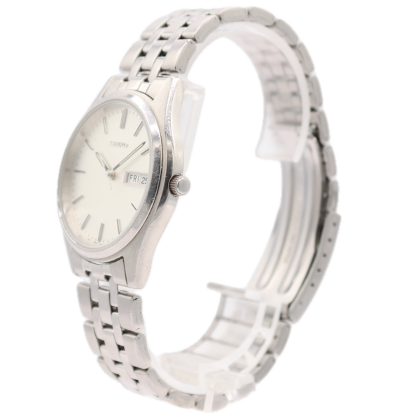 37mm Seiko 7N43-9048 Day Date Men's Quartz Wristwatch Japan Steel Silver Dress