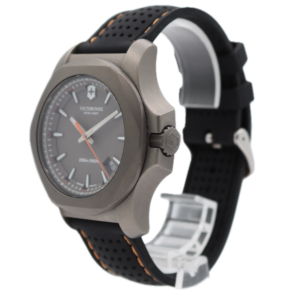 43mm Victorinox 241758 I.N.O.X Men's Quartz Wristwatch Swiss Titanium Date 200M