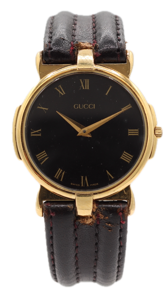 30mm Gucci 3400M Roman Numeral Men's Quartz Wristwatch Swiss Made Gold Tone