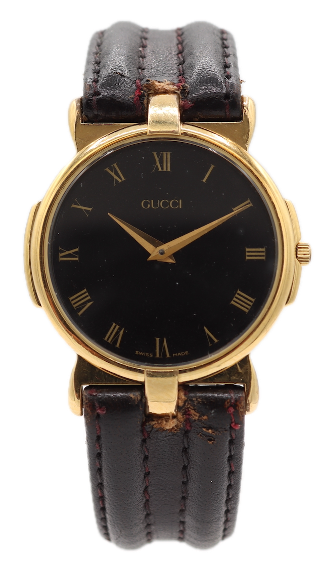 30mm Gucci 3400M Roman Numeral Men's Quartz Wristwatch Swiss Made