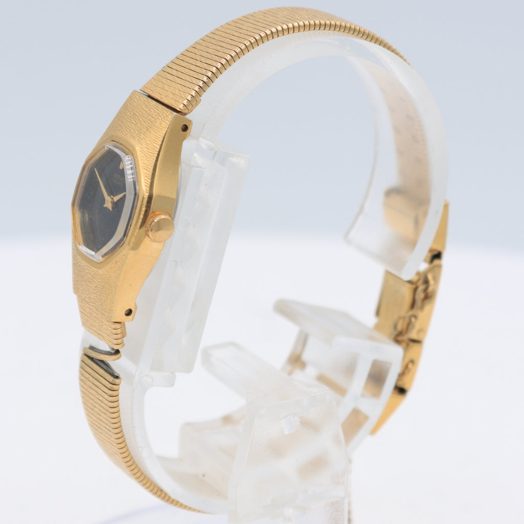 Vintage Seiko 2C20-6510 Octagonal Ladies Quartz Wristwatch Japan