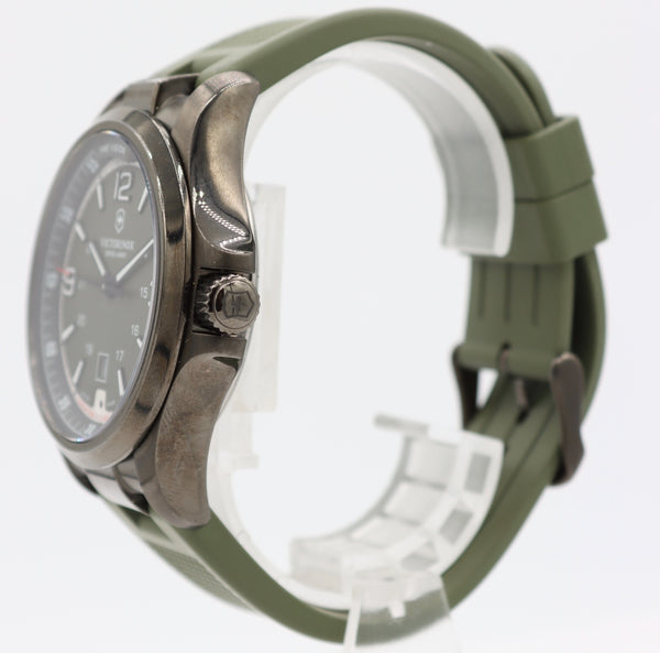 42mm Victorinox 241595 Swiss Army Night Vison Men Quartz Wristwatch Swiss Steel
