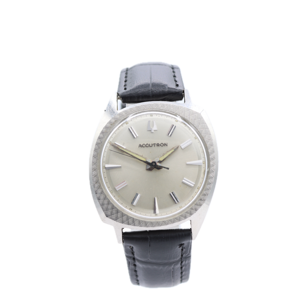 Vintage 33.5mm 1966 Accutron Football Men's Tuning Fork Wristwatch 214 Steel