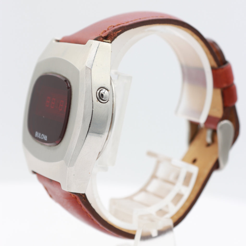 Vintage 1976 Bulova Computron Men's Quartz LCD Wristwatch