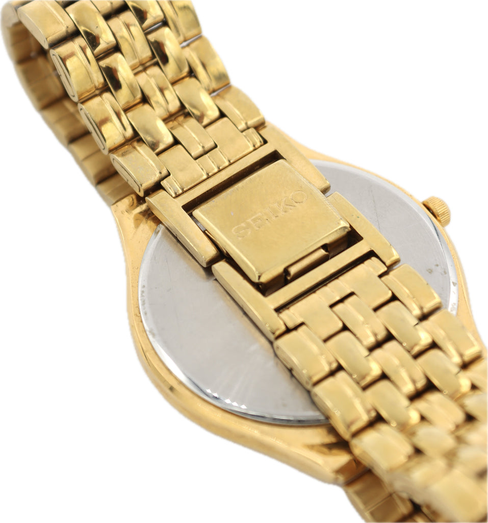 R7-3597 SEIKO V701-5E10　クォーツ 腕時計 ホワイト R7-3597 SEIKO V701-5E10 クォーツ 腕時計 ホワイト - メルカリ