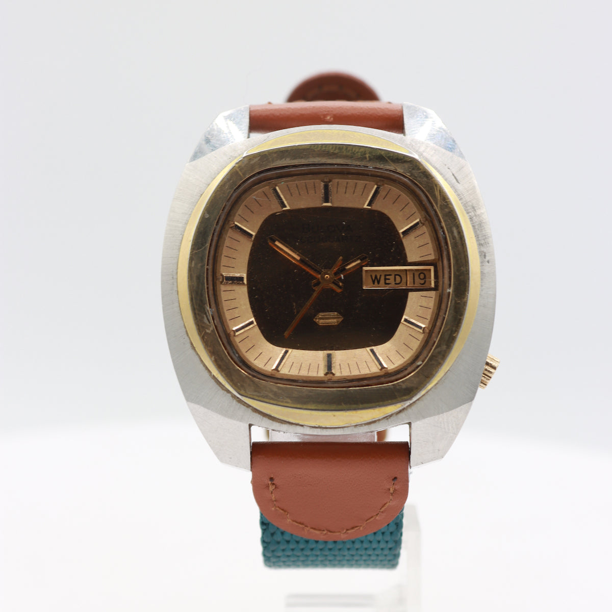 Bulova Accuquartz Day Date T-3434 1974