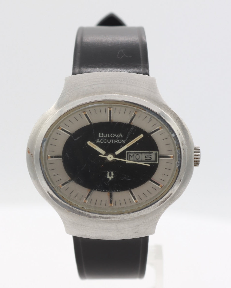 Bulova Accutron Tuxedo Dial 1974